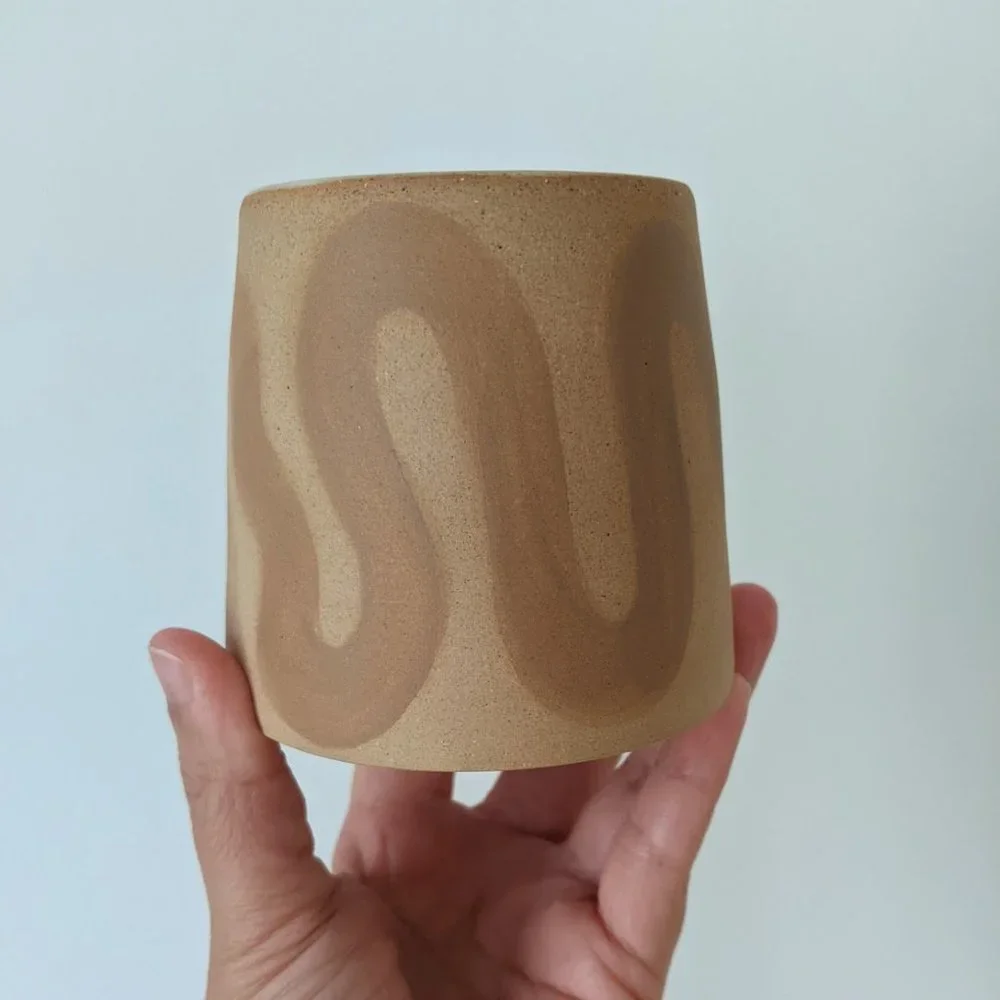 STUDIO SONTOSIS New Tan Squiggle Short Cup - Picture 2 of 8